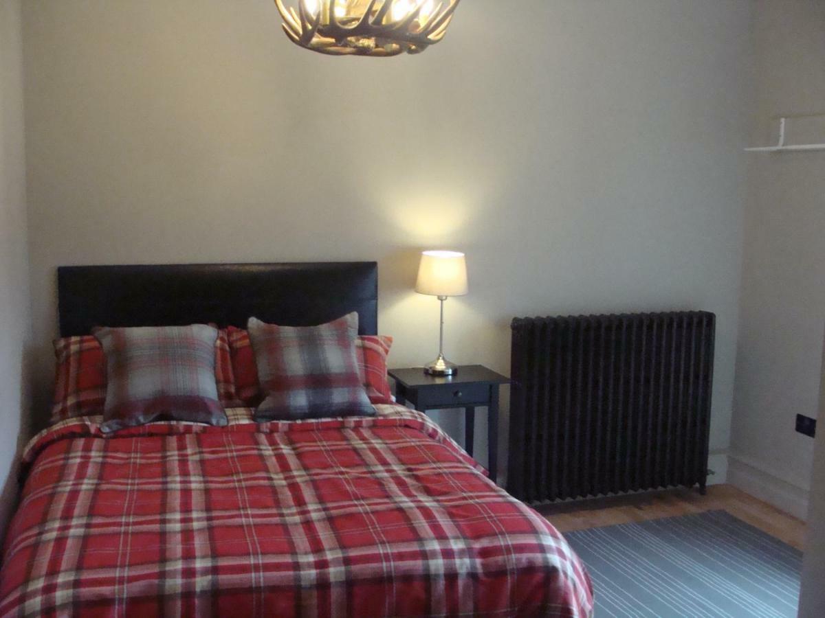 Riggend Farm Bed And Breakfast Airdrie Εξωτερικό φωτογραφία